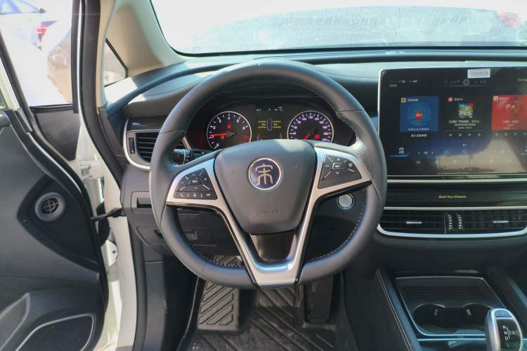 Used BYD Song MAX 2019 1.5T Automatic Smart Connect ZhiLian RuiDong 6-Seater China V Standard
