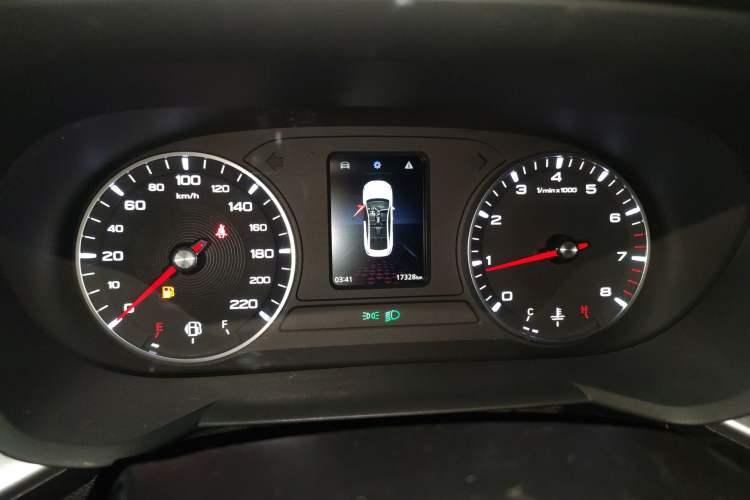 Used MG 5 2021 180 DVVT Manual Youth Luxury Edition
