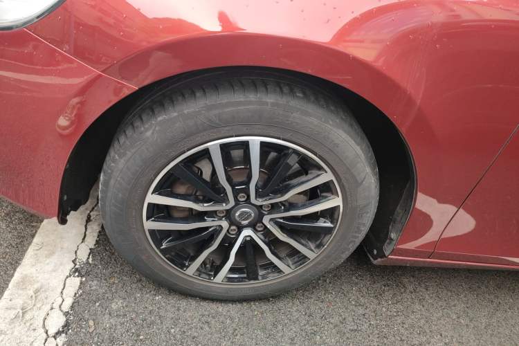 Used Volvo V40 2017 T3 Zhiyi Edition
