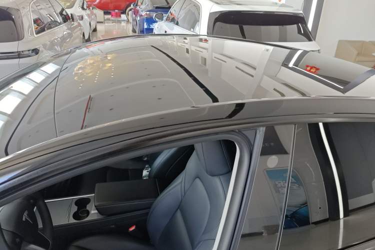 Used Tesla Model Y 2023 Rear-Wheel-Drive Version