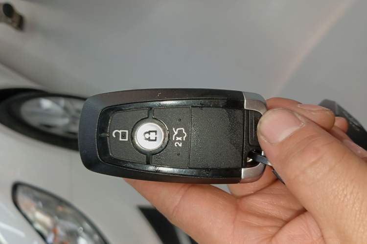 Used Ford Mondeo 2018 EcoBoost 180 Smart Control Fashion Model China VI Standard
