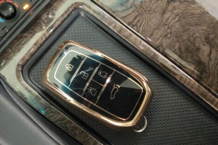 Used Toyota Alphard 2021 Dual-Engine 2.5L Prestige Edition
