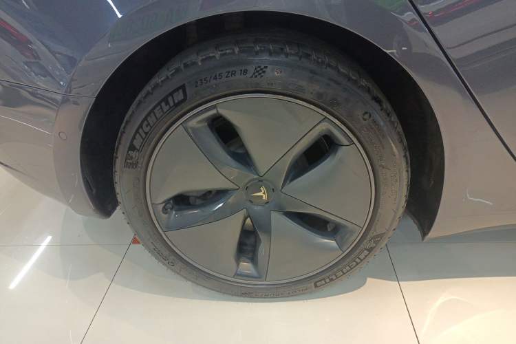 Used Tesla Model 3 2019 Standard Range Rear-Drive Upgraded Version
