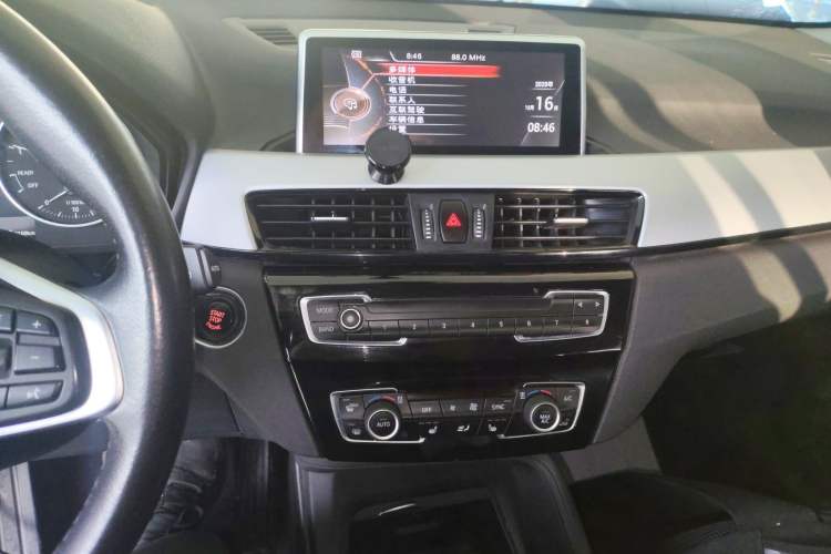 Used BMW X1 2016 sDrive18Li Premium Edition
