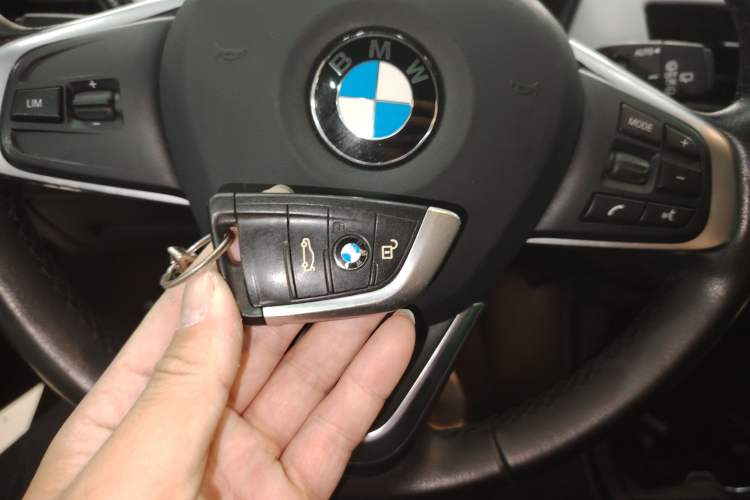 Used BMW X1 2016 sDrive18Li Premium Edition
