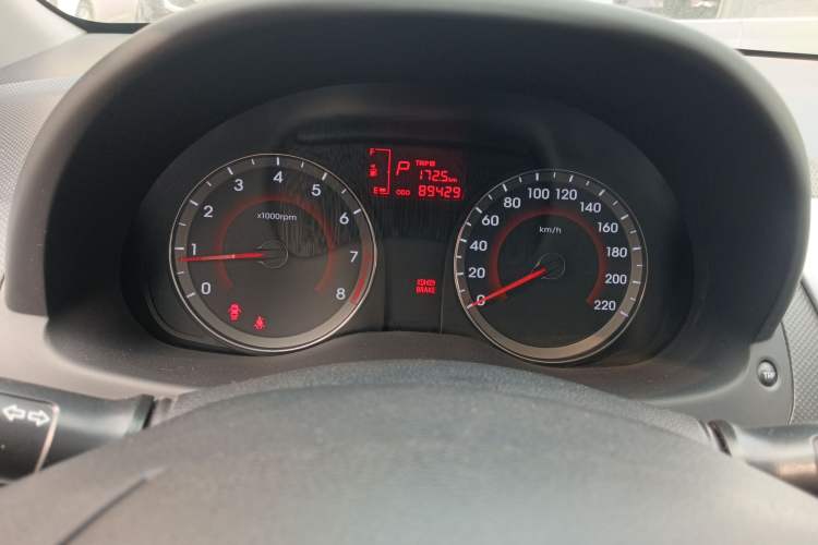 Used Hyundai Verna Ray 2014 1.4L Automatic GLX