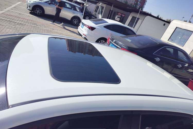 Used Toyota Corolla 2021 Dual-Motor 1.8L E-CVT Elite Edition
