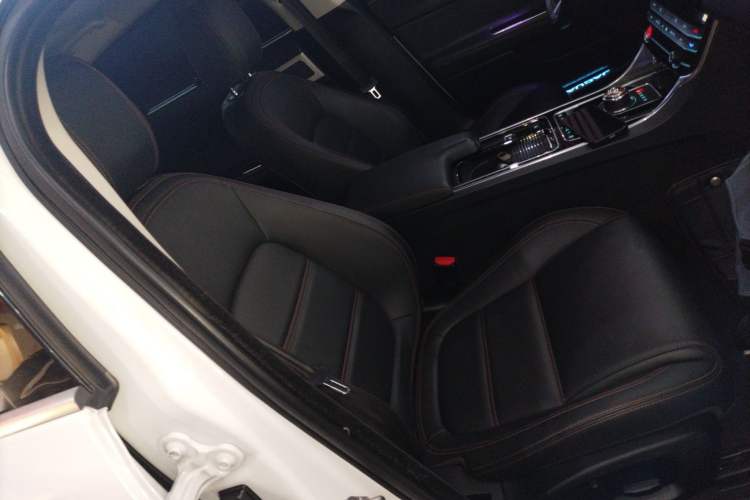 Used Jaguar XEL 2019 2.0T 200 PS Luxury Edition
