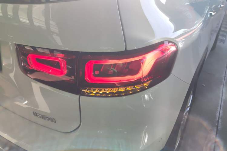 Used Mercedes-Benz GLB 2022 Refresh GLB 200 Dynamic Edition