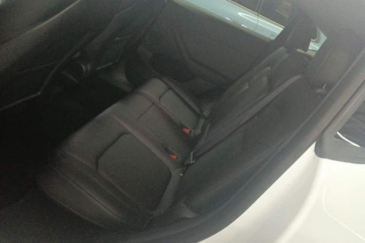 Used Tesla Model Y 2022 Rear-Wheel-Drive Version
