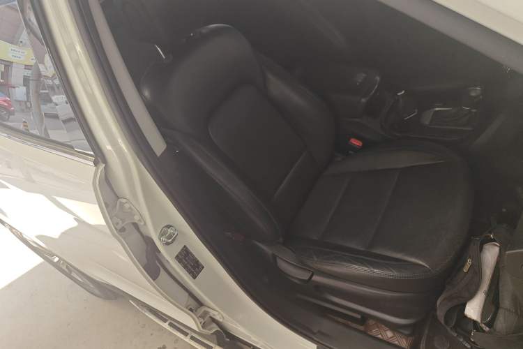 Used Hyundai Santa Fe 2015 2.0T Automatic 4x4 Smart 7-Seater