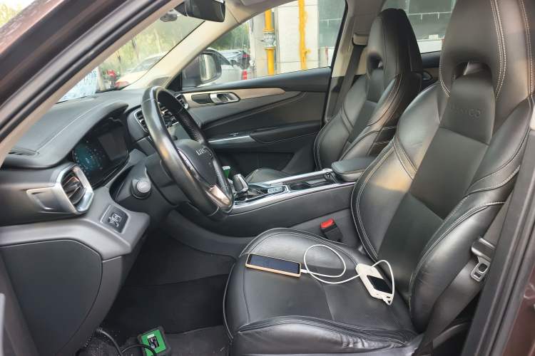 Used Lynk & Co 01 2017 2.0T Two-Wheel Drive Pro Edition
