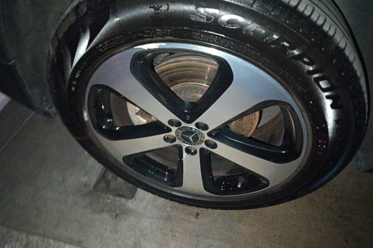 Used Mercedes-Benz GLC Coupe 2019 Facelift GLC 200 4MATIC Coupe SUV
