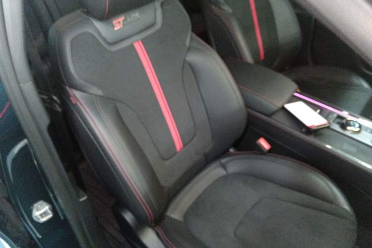 Used Ford Mondeo 2023 1.5T E-Hybrid ST-Line
