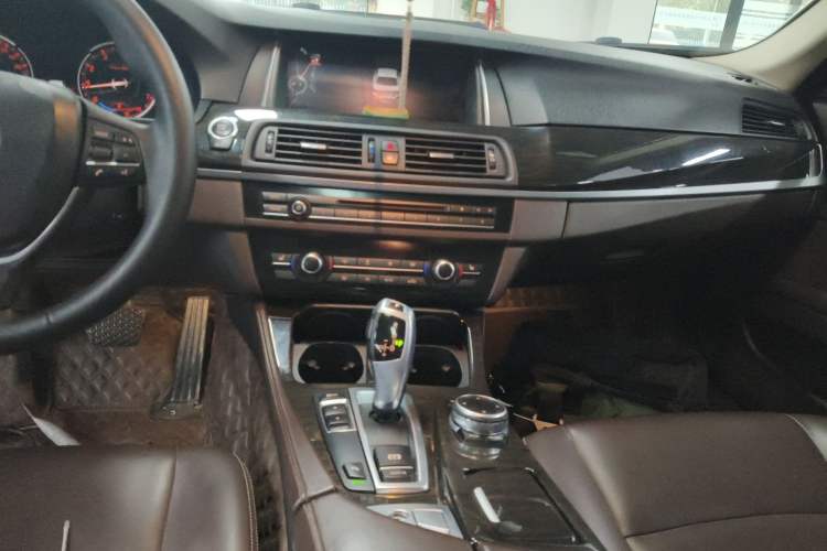 Used BMW 5 Series 2017 525Li Luxury Design Package