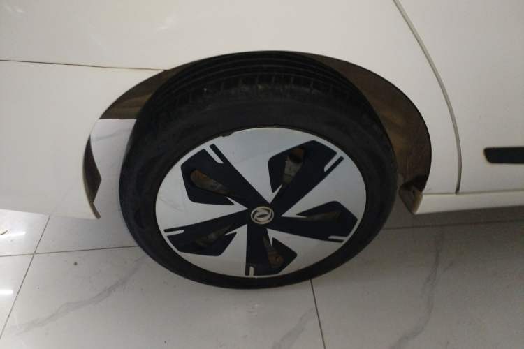 Used Dongfeng Aeolus E70 2023 500 Smart Edition Lithium Iron Phosphate 48.6 kWh 120 kW
