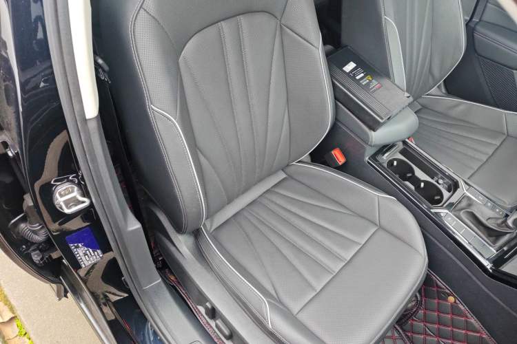 Used Volkswagen Passat 2024 380TSI Starry Dragon Edition
