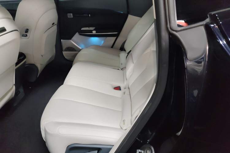 Used  HT 2023 670 Rear-Drive Ultra-High Voltage Version
