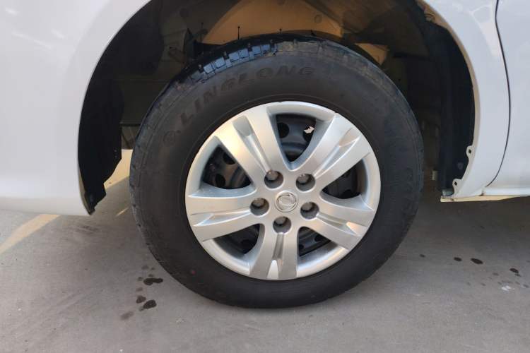 Used FORTHING Lingzhi 2020 M5L 1.6L Utility Model
