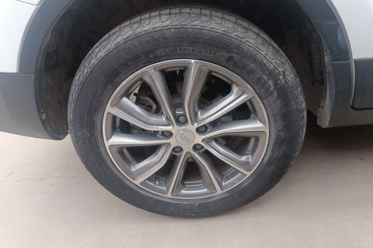 Used Geely Auto Emgrand X7 Sport 2020 1.8TD DCT Two-Wheel Drive Smart Connect 4G-Enabled Version
