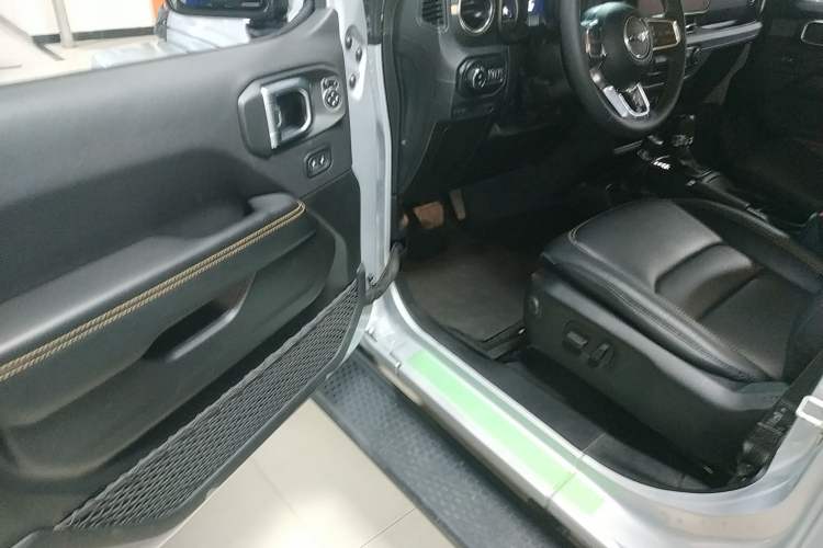 Used  Wrangler 2024 2.0T Sahara Four-Door Edition
