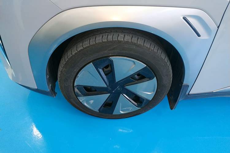 Used AION Y 2023 Plus 610 Enjoy Edition
