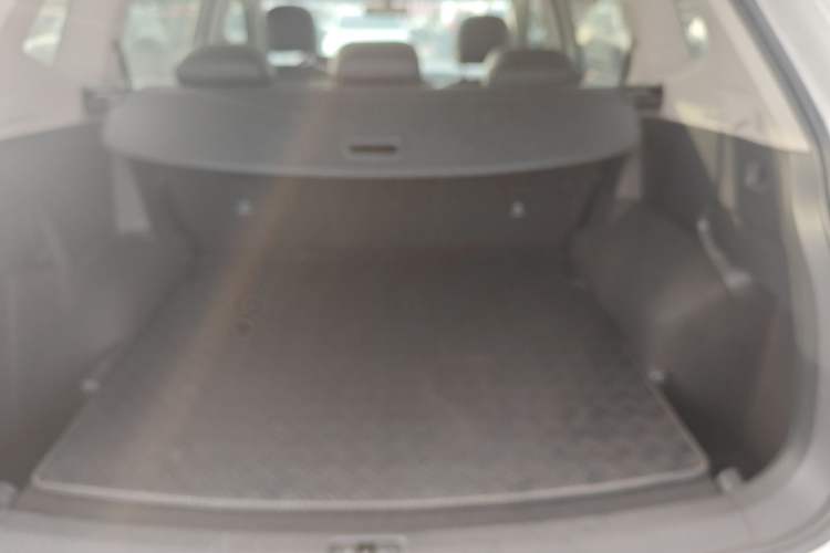 Used Volkswagen Tiguan L 2019 330TSI Automatic Two-Wheel Drive Smart Luxury Version China V Emission Standard