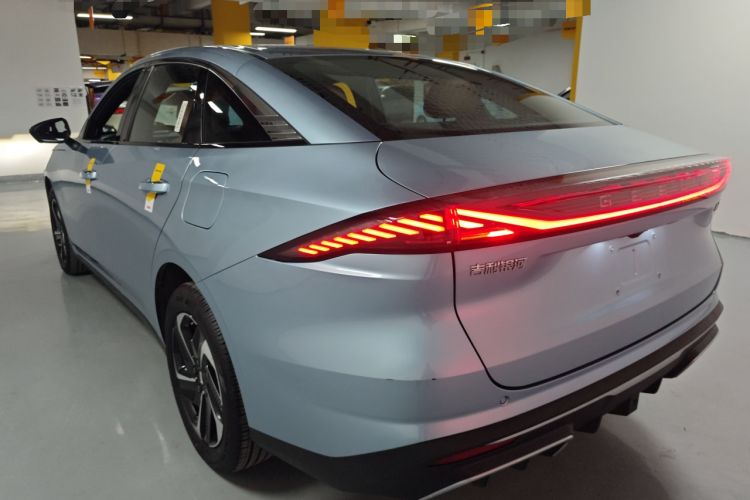 Used  L6 2025 EM-i 140km Starship Edition