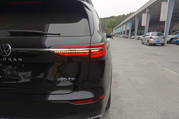 Used Volkswagen Viloran 2022 380TSI Prestige Edition
