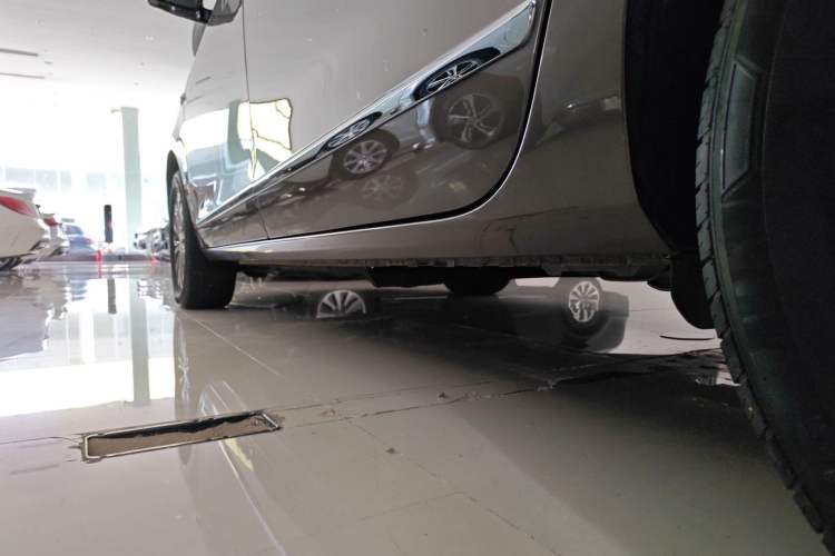 Used Buick GL8 2021 Land Cruiser Executive 652T Premium Model
