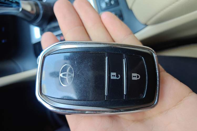 Used Toyota Highlander 2015 2.0T Two-Wheel Drive Luxury Edition 7 Seats
