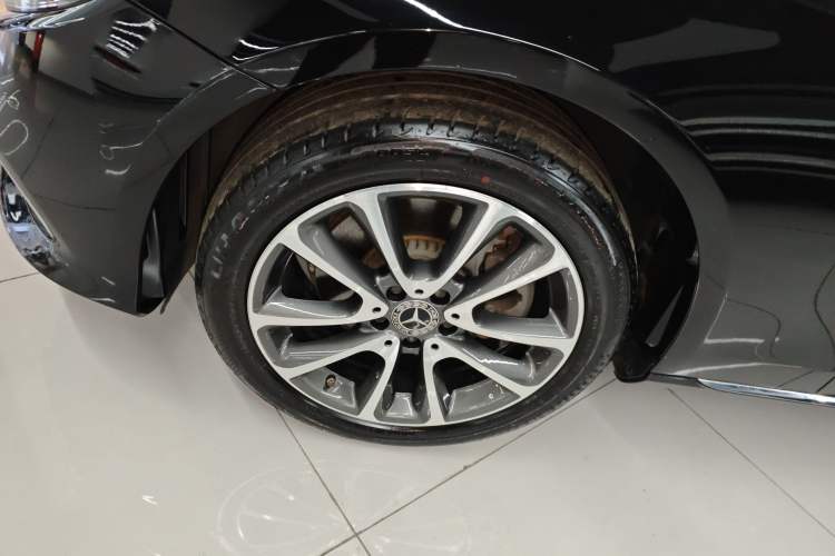 Used Mercedes-Benz E-Class 2019 E 260 L
