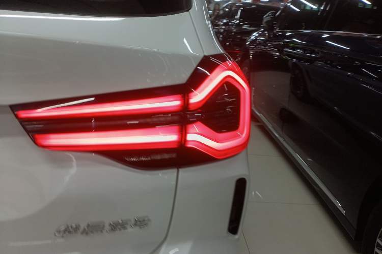 Used BMW iX3 2022 Leading Type