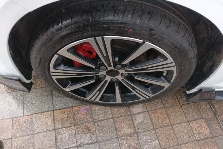 Used Geely Auto Preface 2025 Dongfang Yao 1.5TD Kunlun Edition
