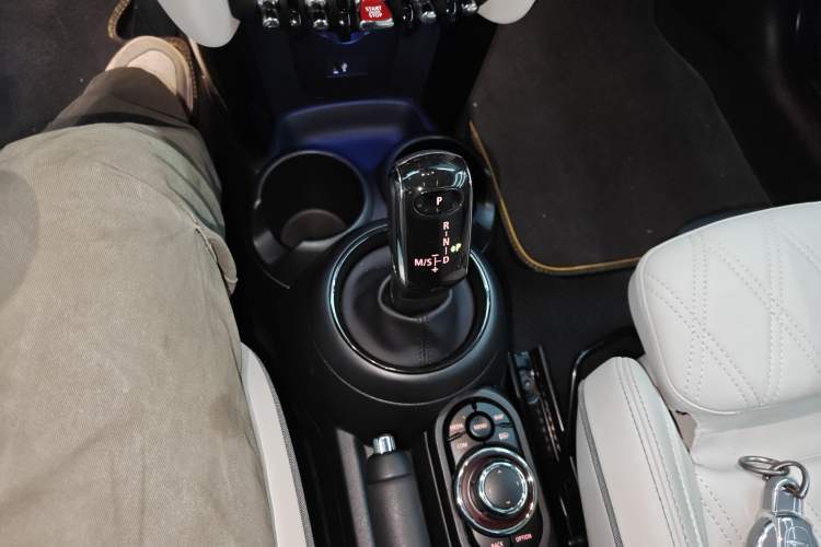 Used  MINI 2022 Updated 1.5T COOPER Artist
