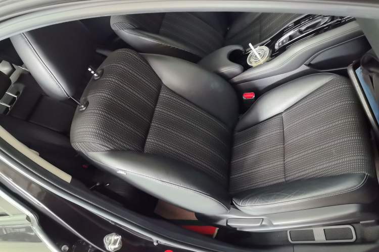 Used Honda Vezel 2017 1.8L CVT Two-Wheel Drive Luxury Model