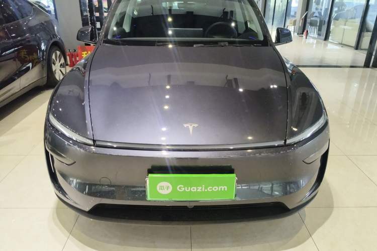 Used Tesla Model Y 2025 Long-Range All-Wheel Drive First Edition