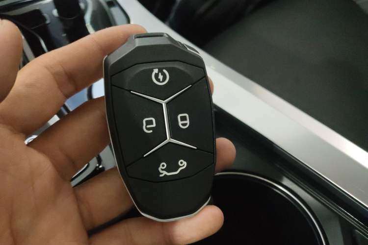 Used Lynk & Co 01 2019 2.0T Two-Wheel-Drive Pro Version China V Standard
