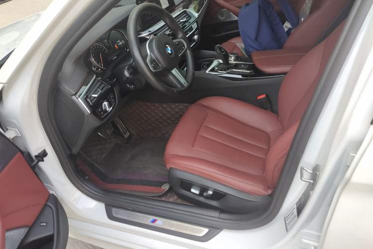 Used BMW 5 Series 2018 Restyled 530Li Leading Edition M Sport Package
