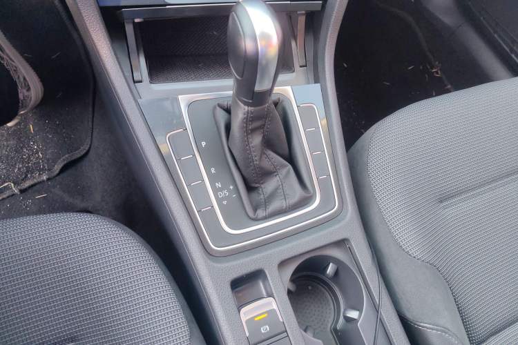 Used Volkswagen Golf 2018 1.6L Automatic Comfort Model
