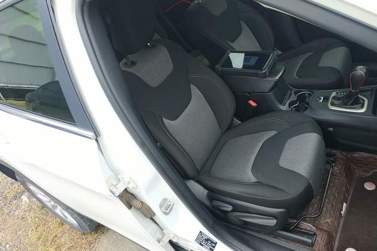 Used  Cherokee 2016 2.0L Smart Version