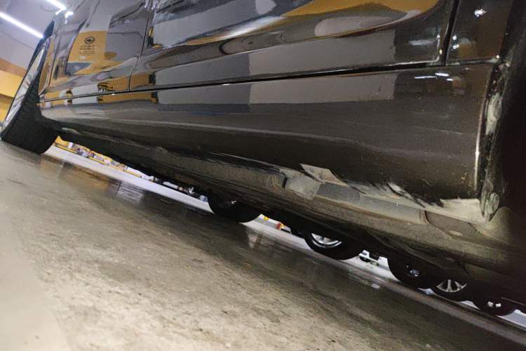 Used Chrysler 300C 2013 3.6L Prestige Edition
