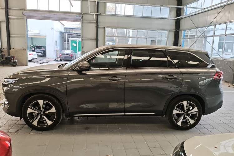 Used Changan X7 PLUS 2024 1.5T Automatic Luxury 7-Seater
