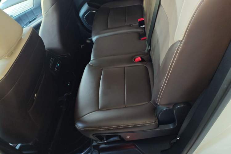 Used BYD Song MAX New Energy 2022 DM-i 105KM Flagship Model
