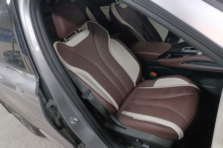 Used Geely Auto Monjaro L 2021 2.0TD DCT EVO Two-Wheel Drive Prestige Version
