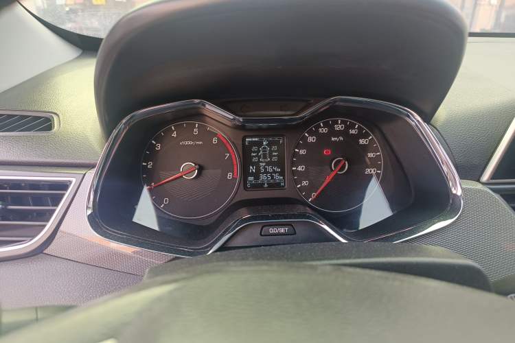 Used Baojun 310W 2018 1.5L Automatic Luxury Version China V
