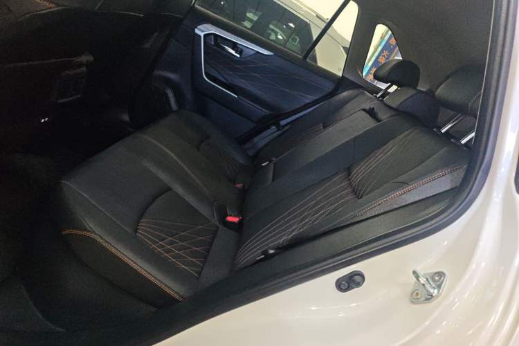 Used Toyota RAV4 2024 Dual-Motor 2.5L E-CVT Two-Wheel Drive Elite Plus Edition
