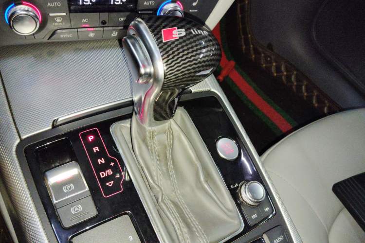 Used Audi A6L 2012 TFSI Comfort Model
