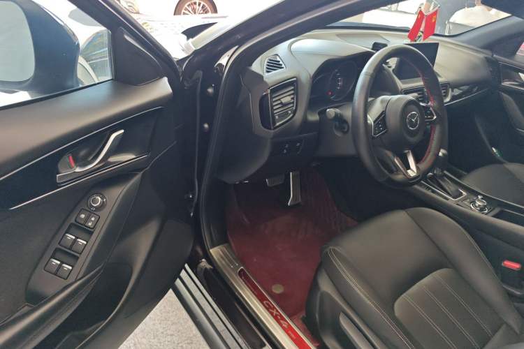 Used Mazda CX-4 2021 2.0L Automatic Two-Wheel Drive Blue Sky Dynamic Edition
