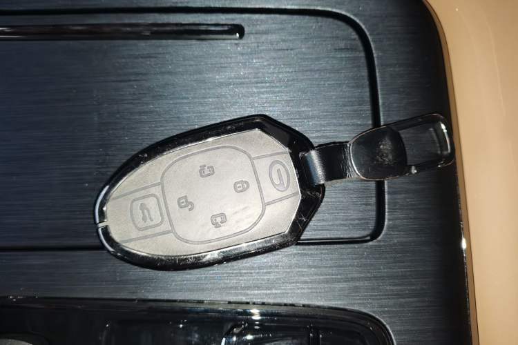 Used GAC Trumpchi ES9 2024 PHEV with 143 km Max